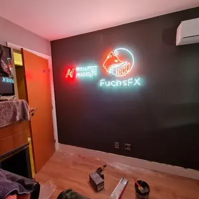 Letreiro Neon no Rio de Janeiro — MGIL Comunicação Visual