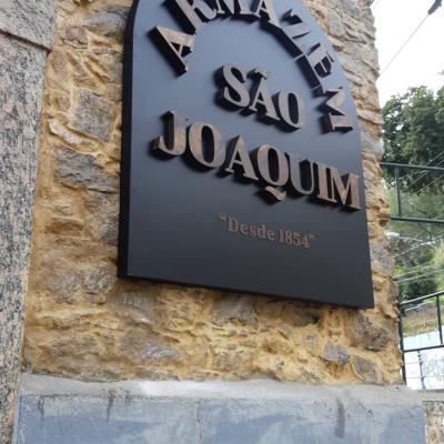 Letras Caixa em Aço Corten